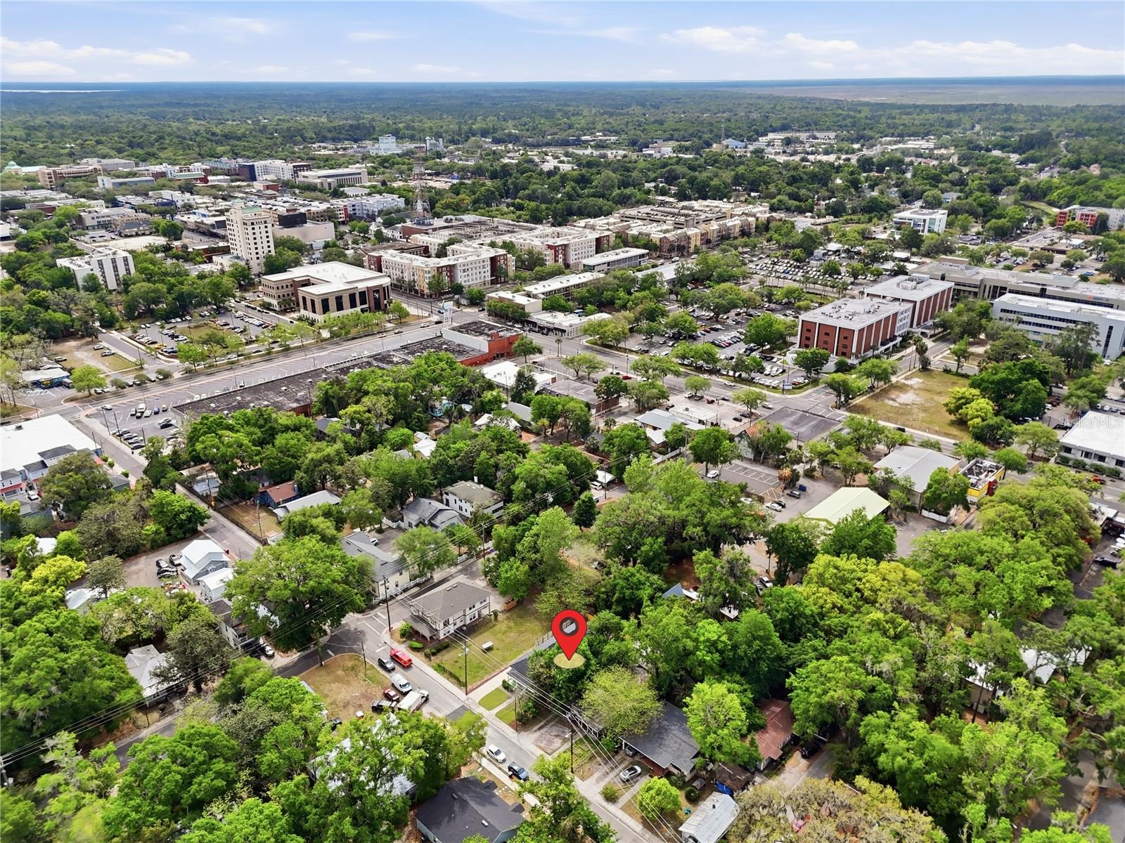 BROWNS ADD E1/2 - Residential