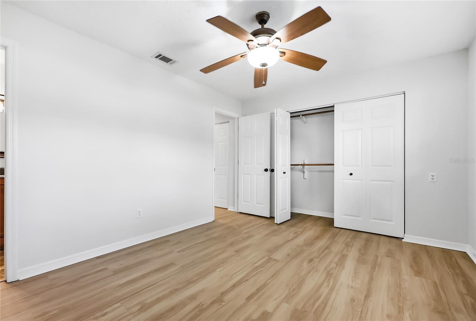 ALHAMBRA VILLAS CONDO 01-04 - Residential