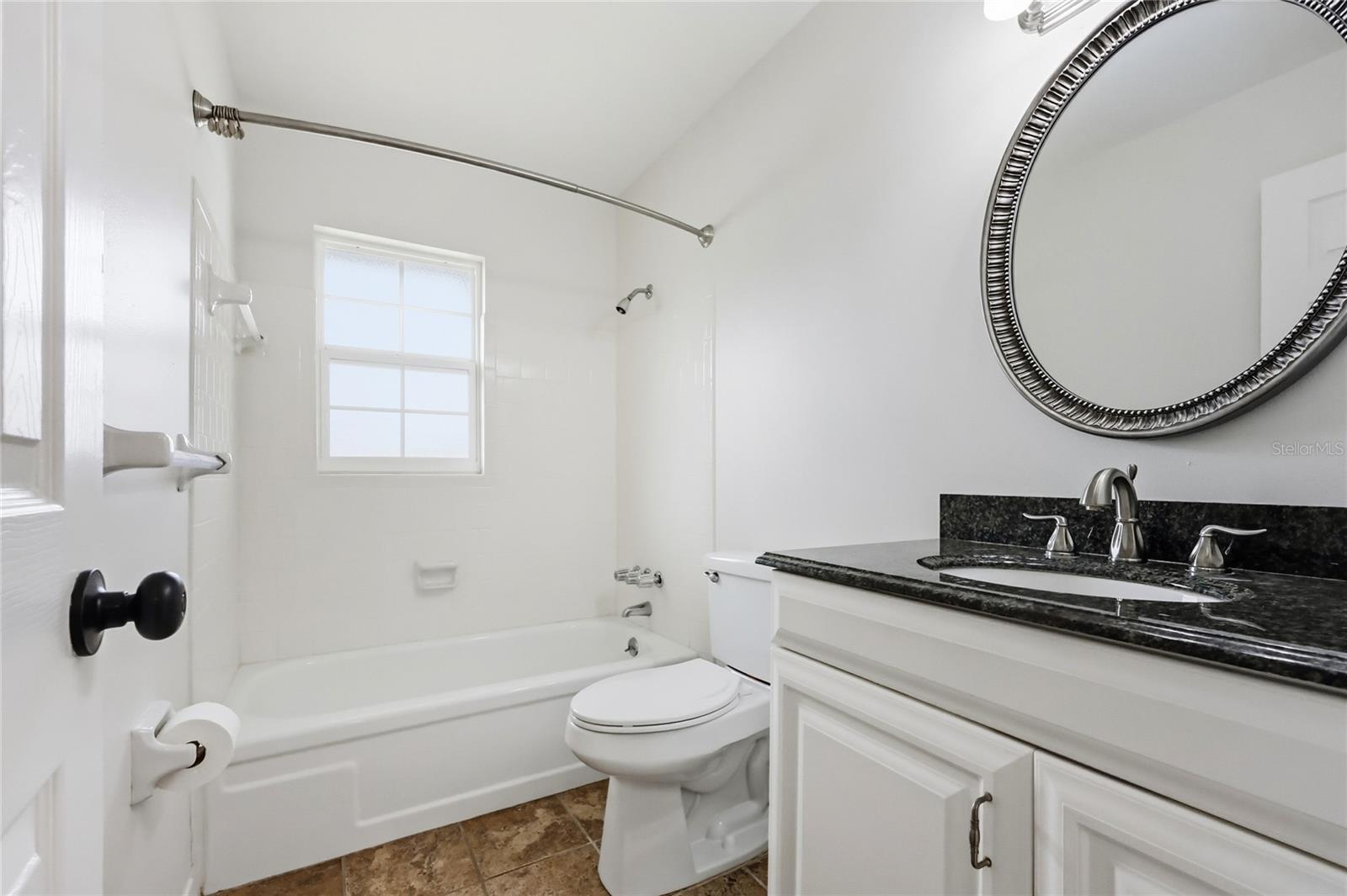 ALHAMBRA VILLAS CONDO 01-04 - Residential