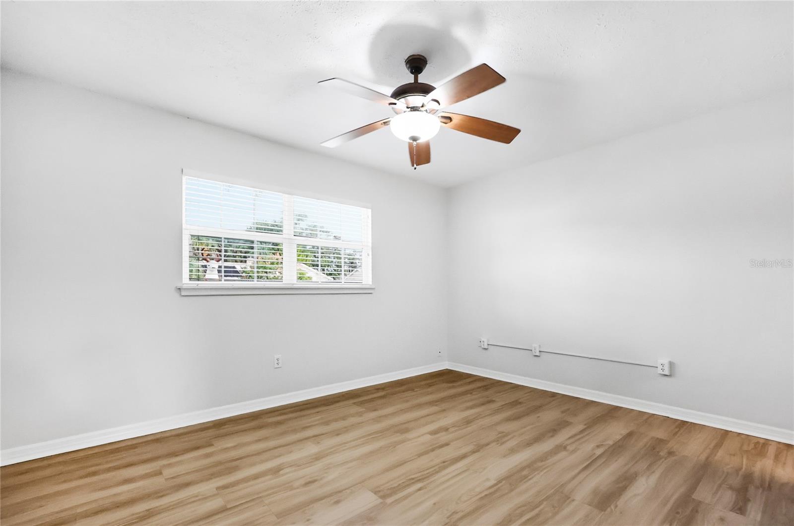 ALHAMBRA VILLAS CONDO 01-04 - Residential