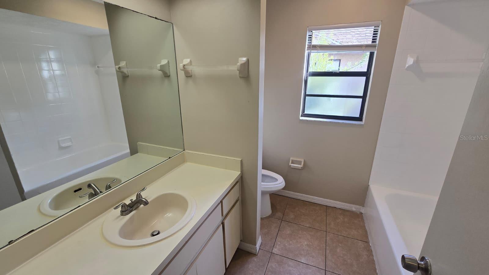 BLOOMINGDALE SEC L UNIT - Residential