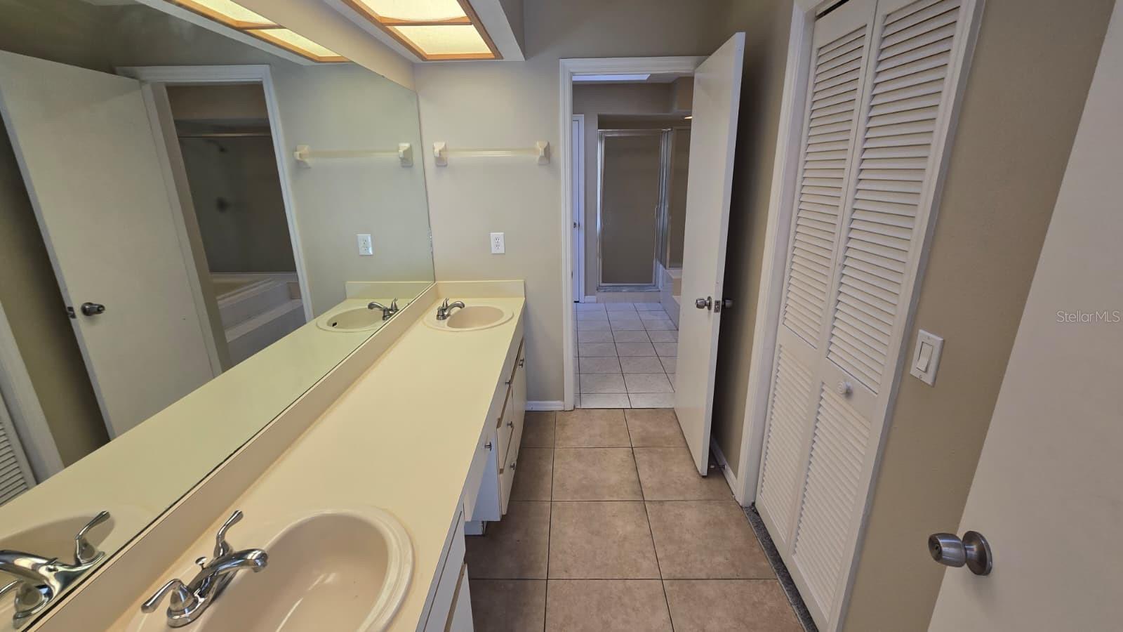 BLOOMINGDALE SEC L UNIT - Residential