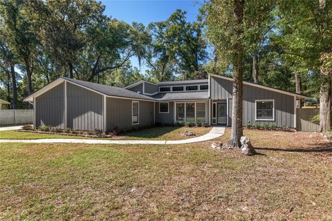 Photo of 1726 SW 77th Terrace, Gainesville, FL 32607 (MLS # GC535238)