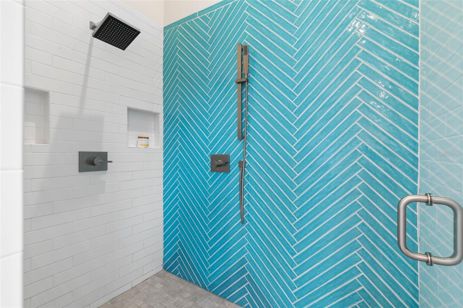 OSPREY POINT - Residential