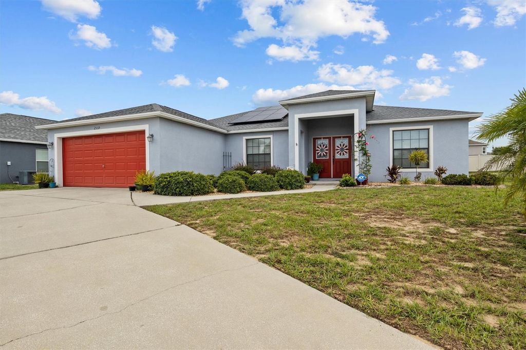 Photo of 2559 Sunset Circle, Lake Wales, FL 33898 (MLS # O6422004)