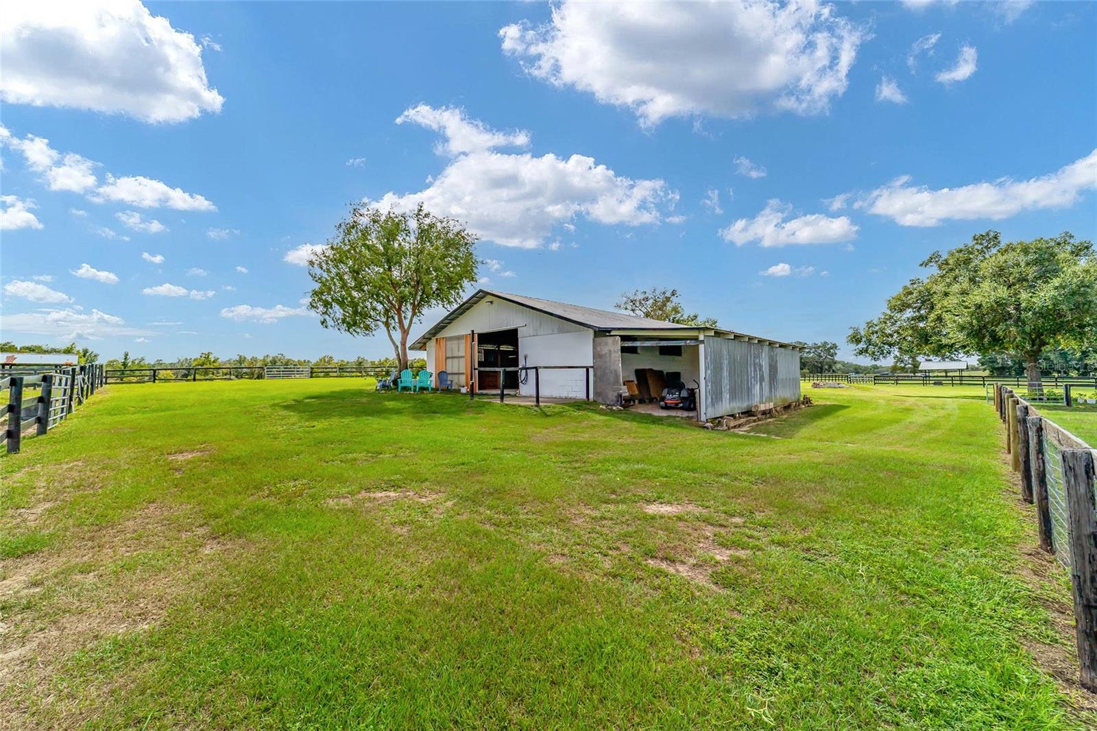 CLASSIC FARMS - Residential