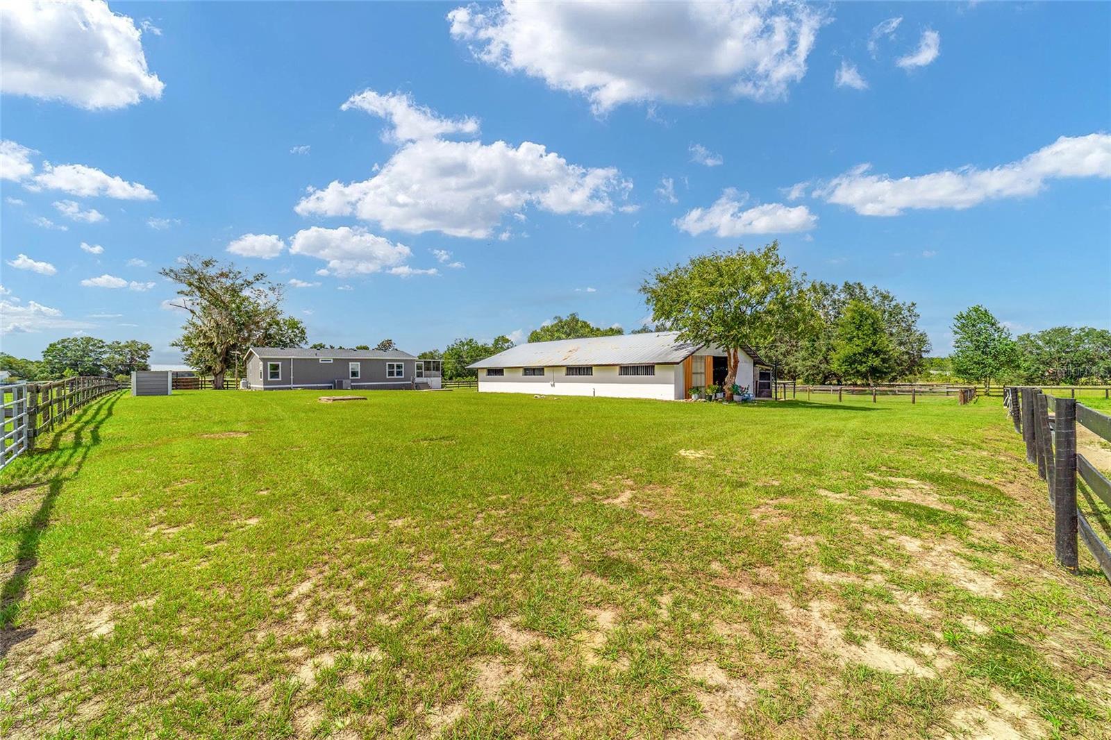 CLASSIC FARMS - Residential