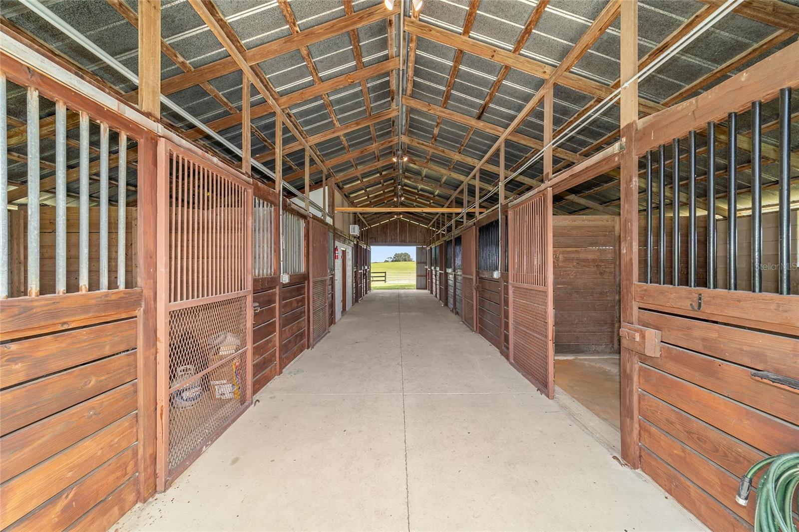 CLASSIC FARMS - Residential