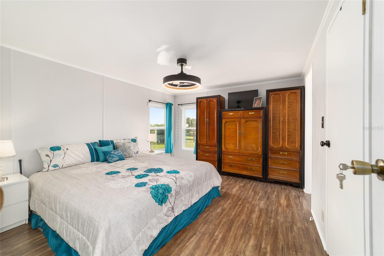 CLASSIC FARMS - Residential