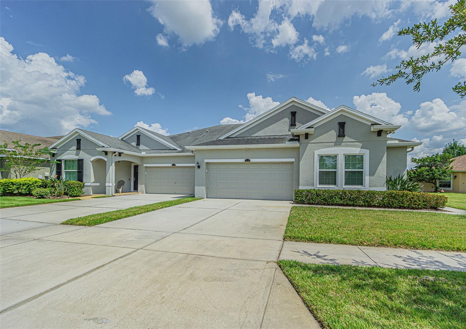 ASHTON OAKS - Residential