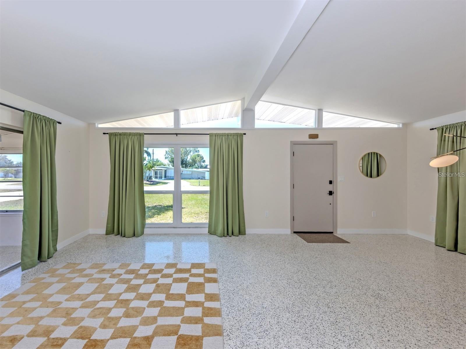 317 HILLVIEW ROAD