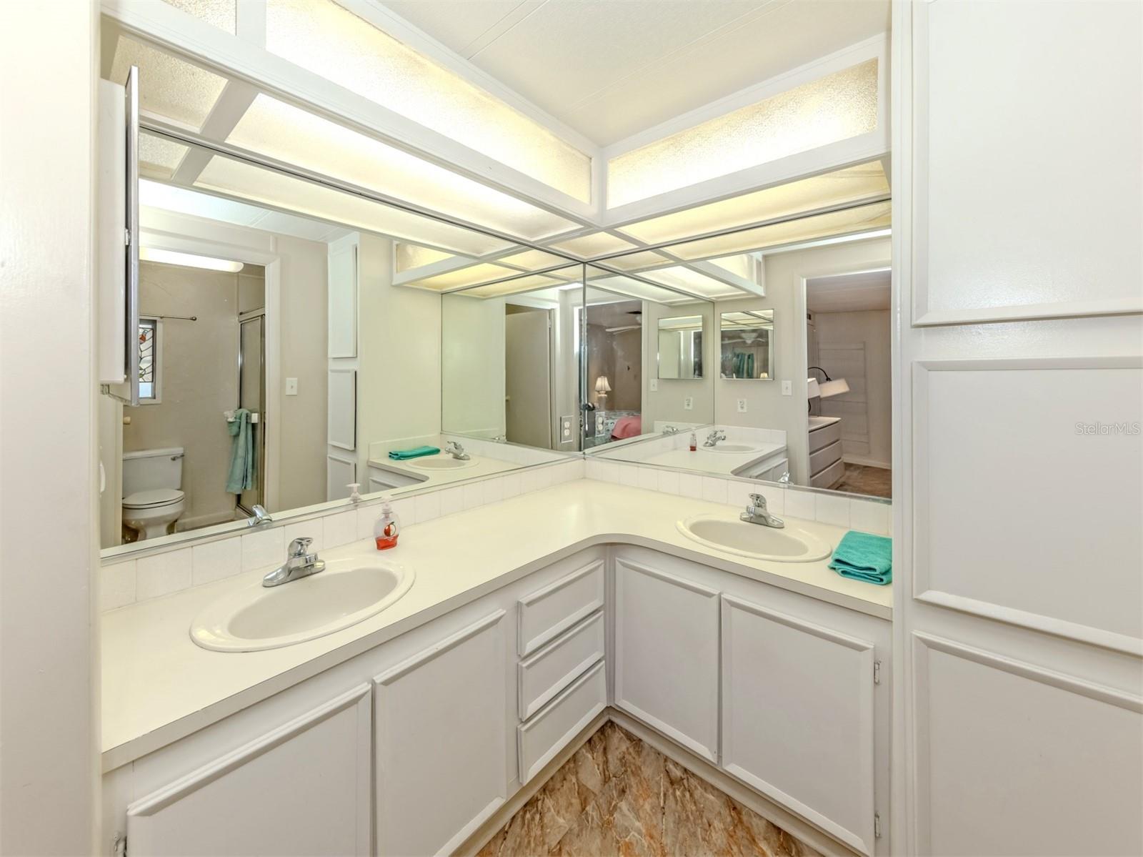 LAZY RIVER MHP - Residential