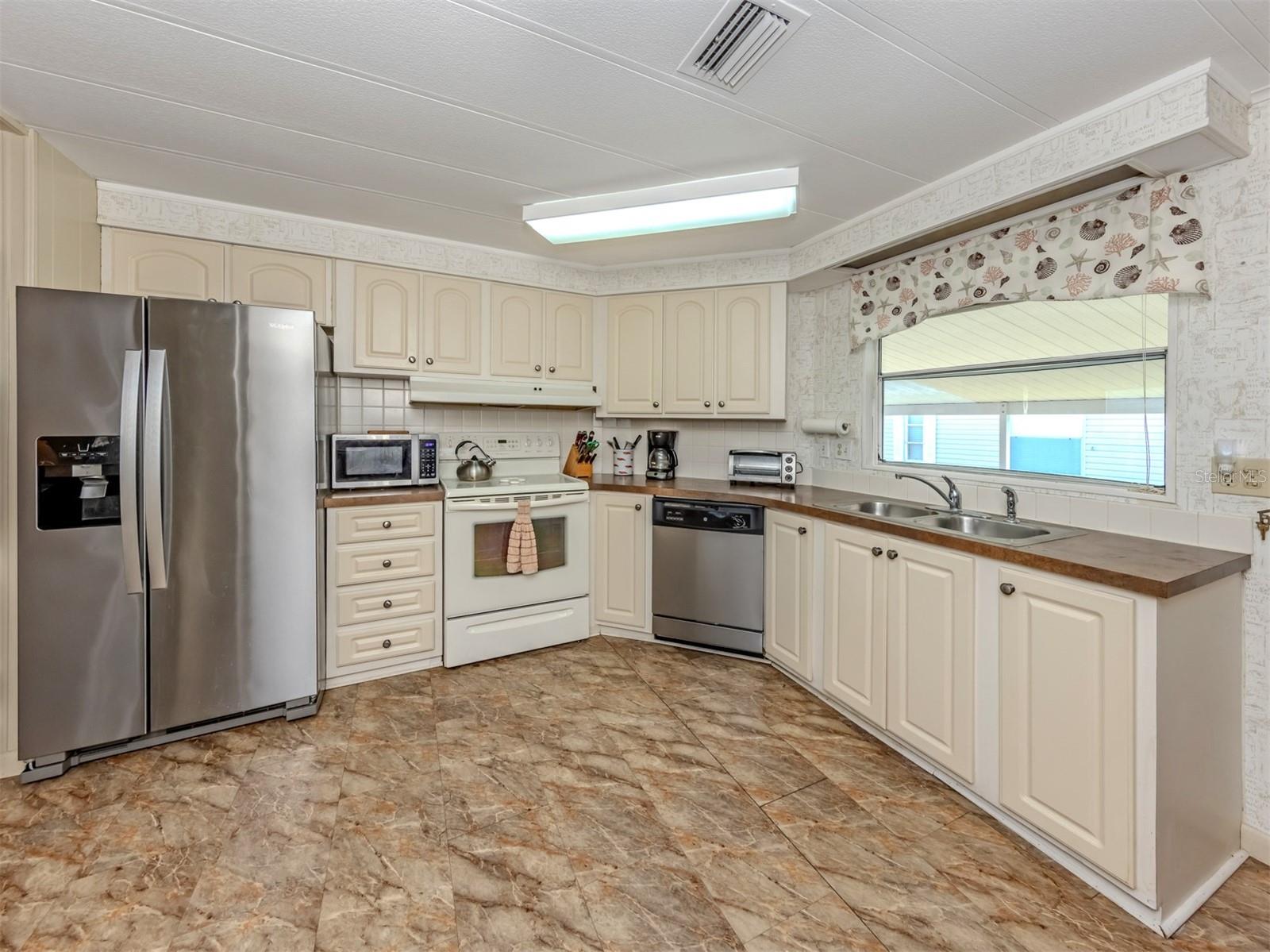 LAZY RIVER MHP - Residential