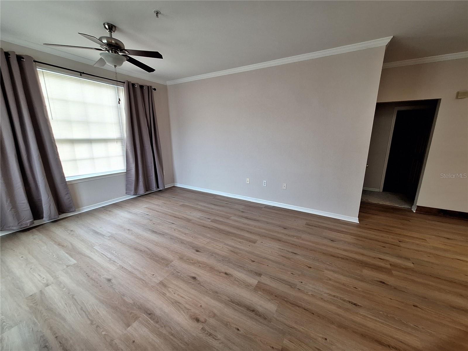 ADMIRALS WALK - Residential Lease