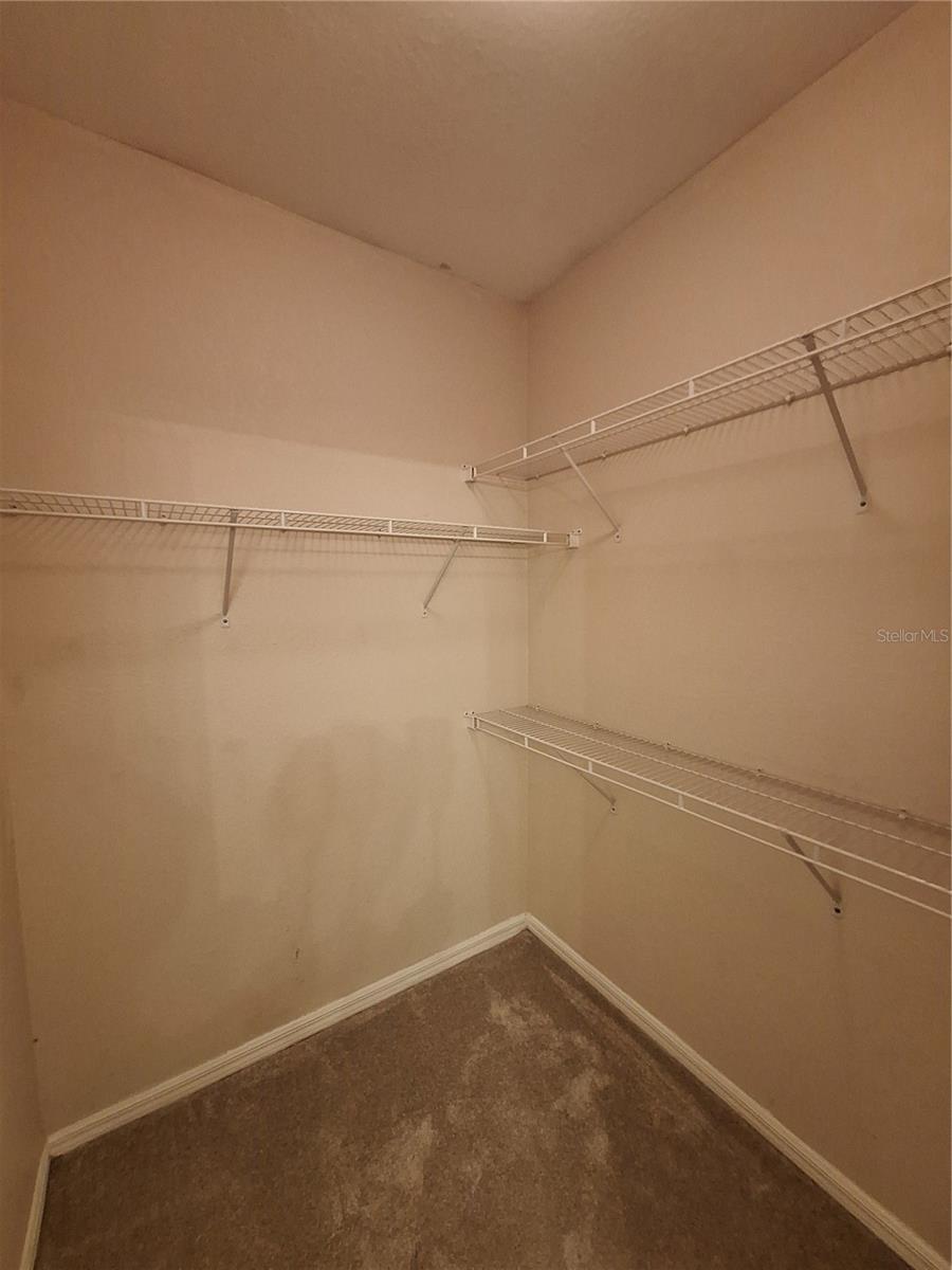 ADMIRALS WALK - Residential Lease