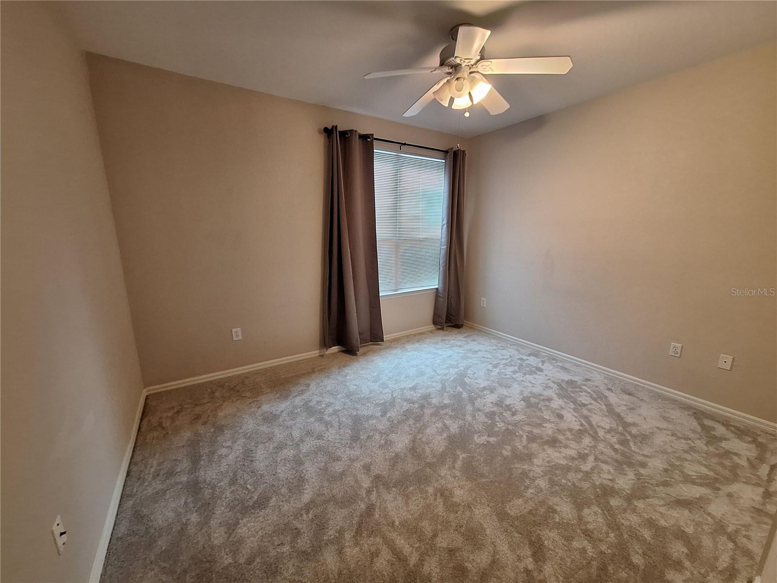 ADMIRALS WALK - Residential Lease