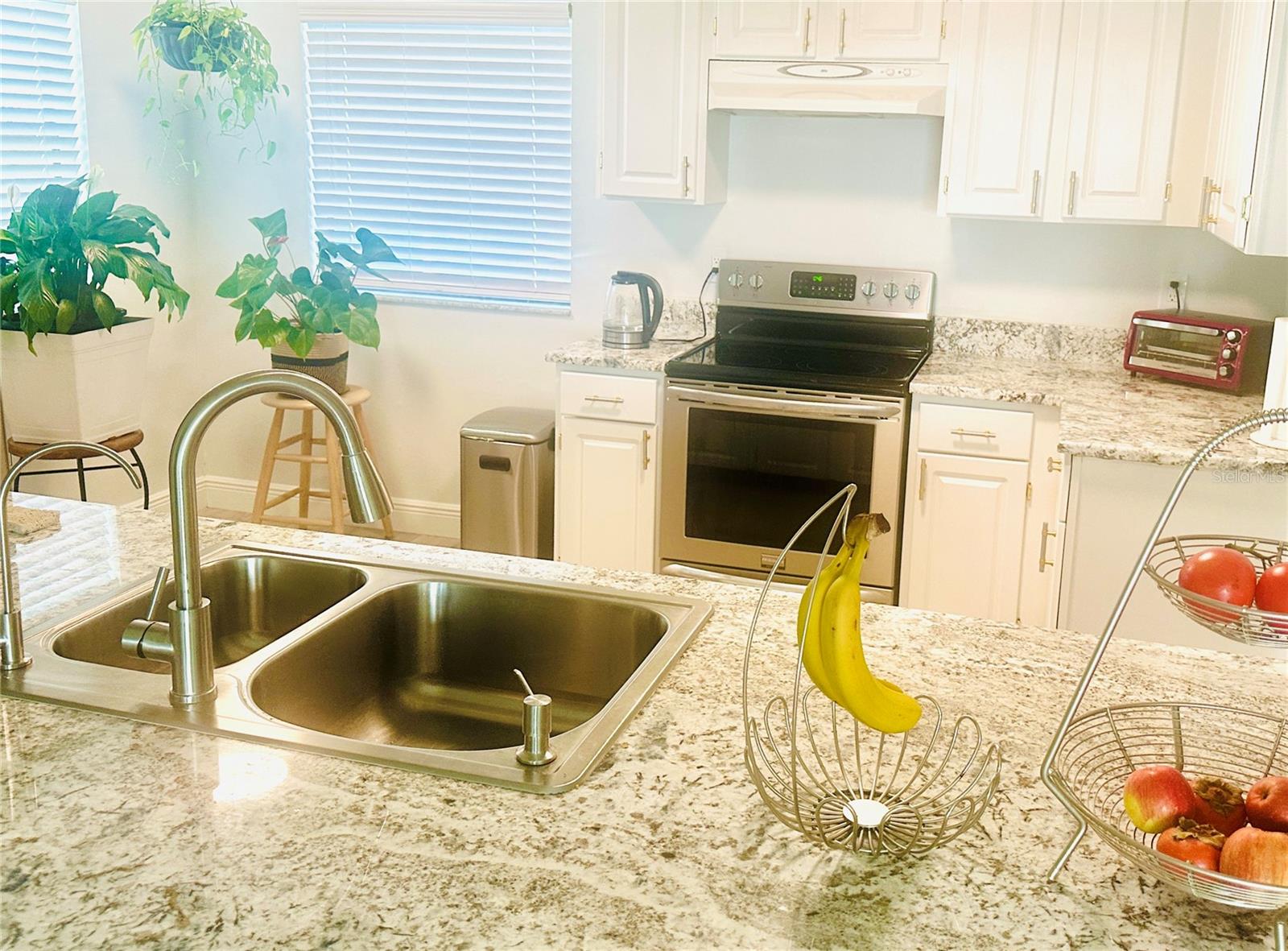 BARRINGTON WOODS - Residential