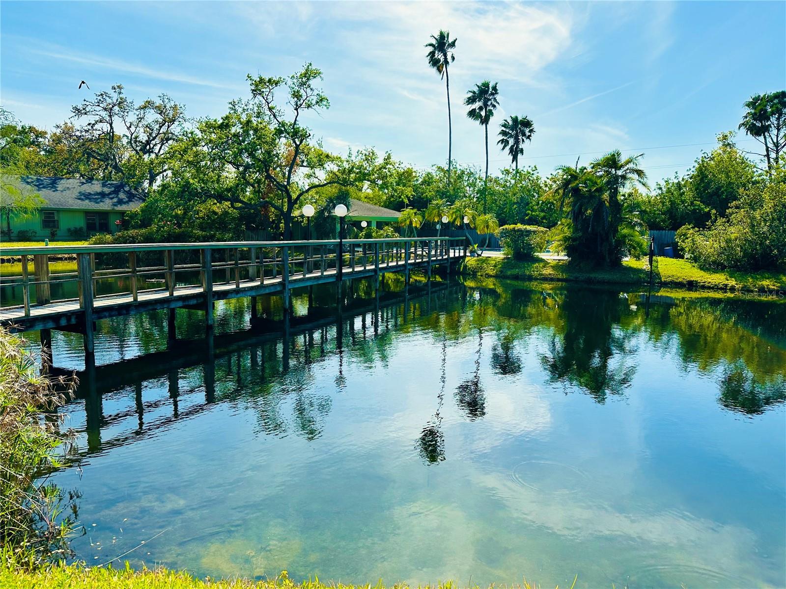 BARRINGTON WOODS - Residential