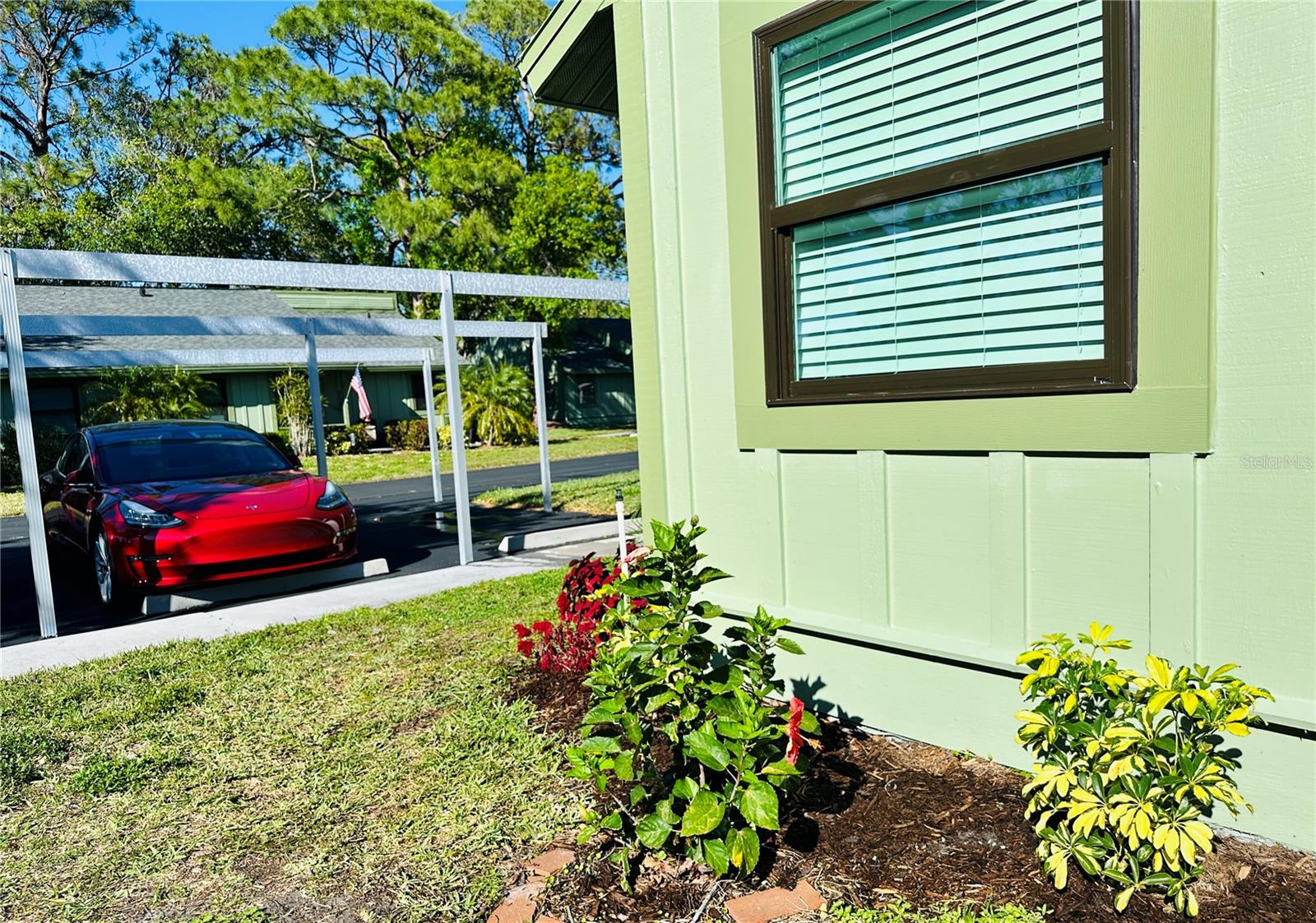 BARRINGTON WOODS - Residential