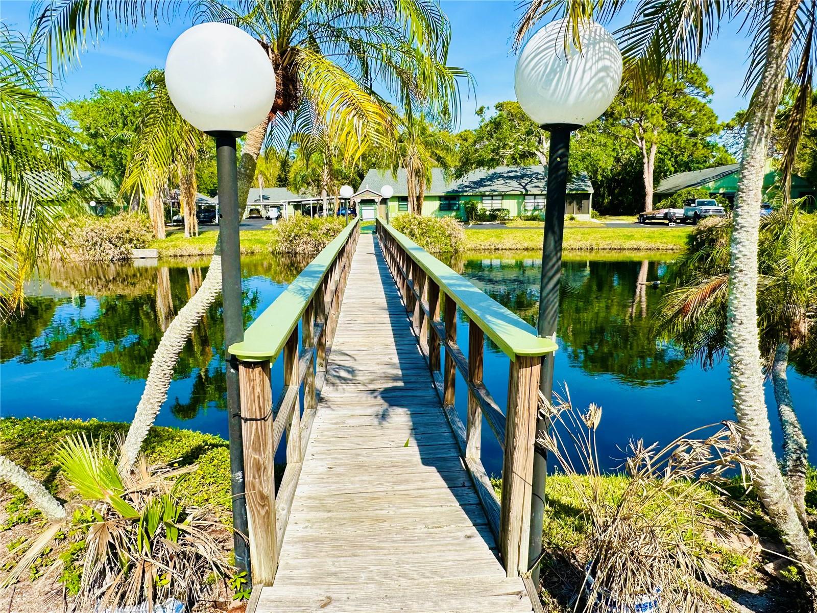 BARRINGTON WOODS - Residential