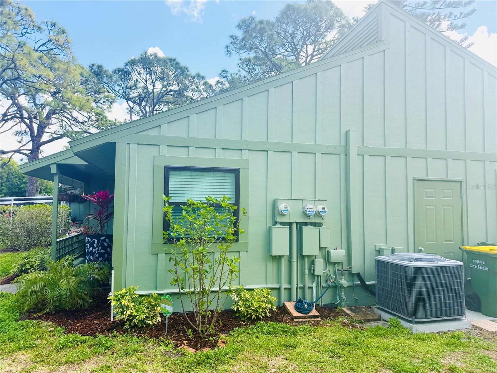 BARRINGTON WOODS - Residential