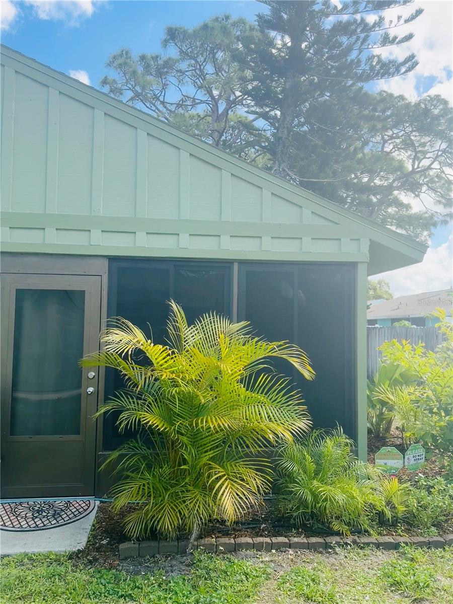 BARRINGTON WOODS - Residential