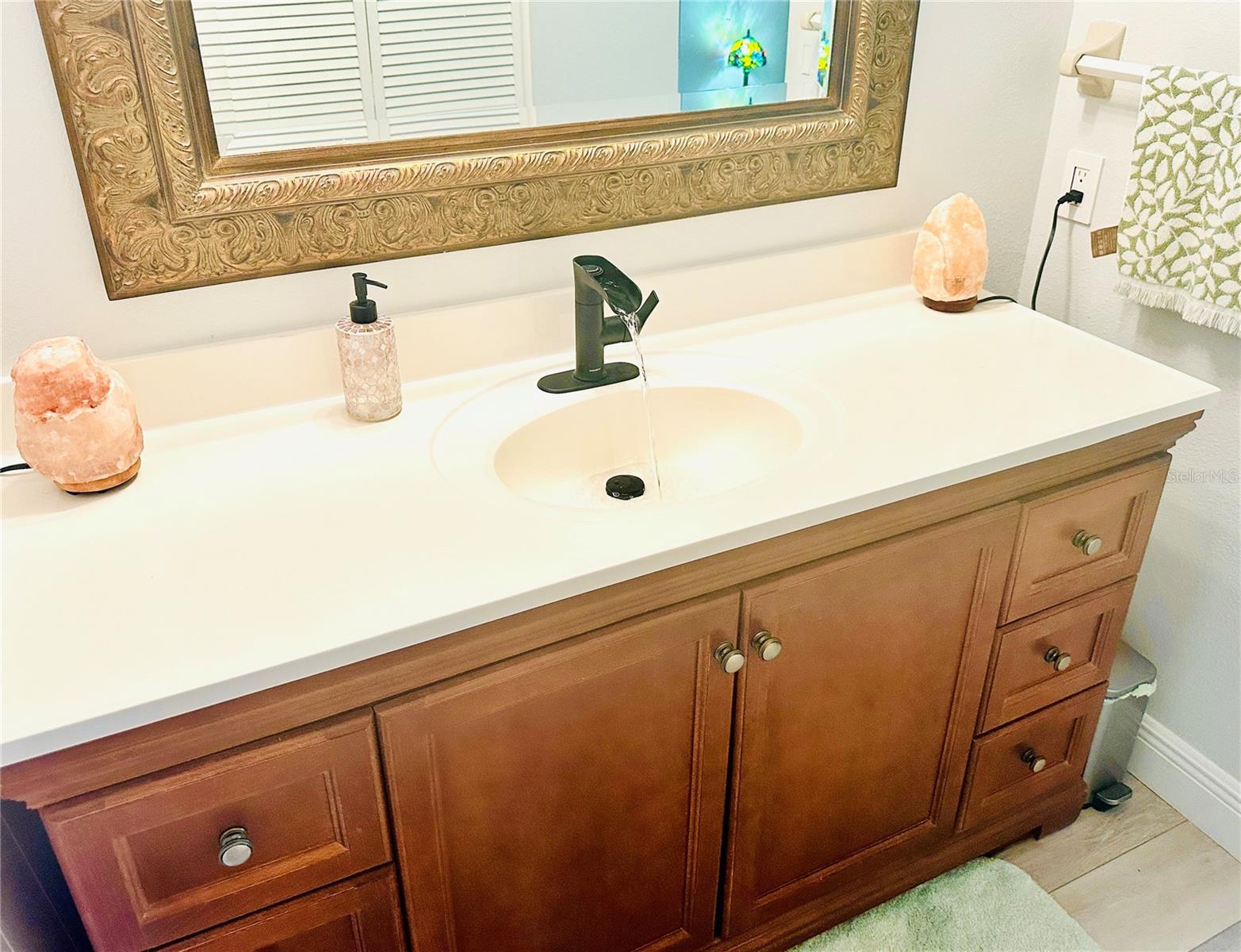 BARRINGTON WOODS - Residential