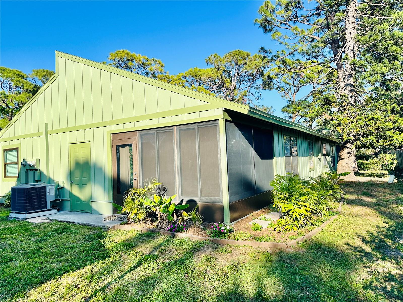 BARRINGTON WOODS - Residential