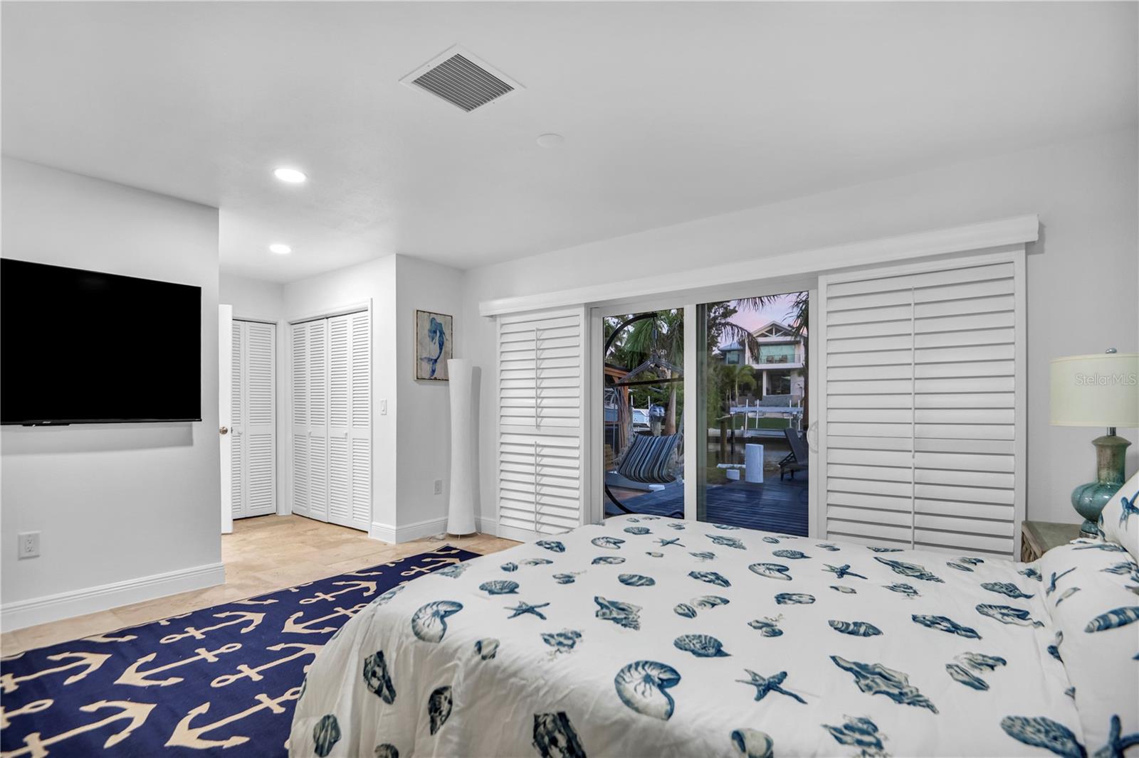 LANDS END - Residential Lease