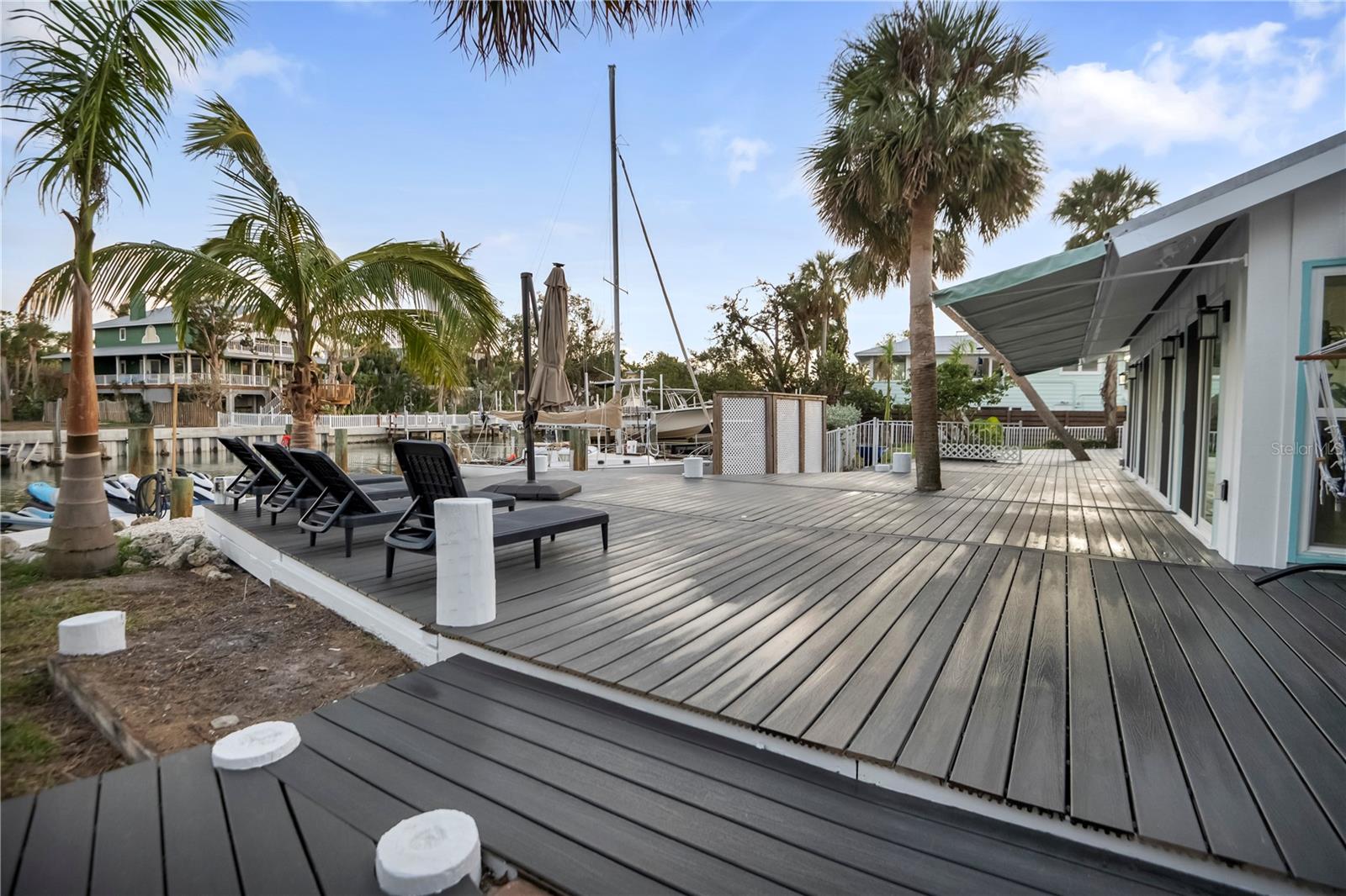 LANDS END - Residential Lease