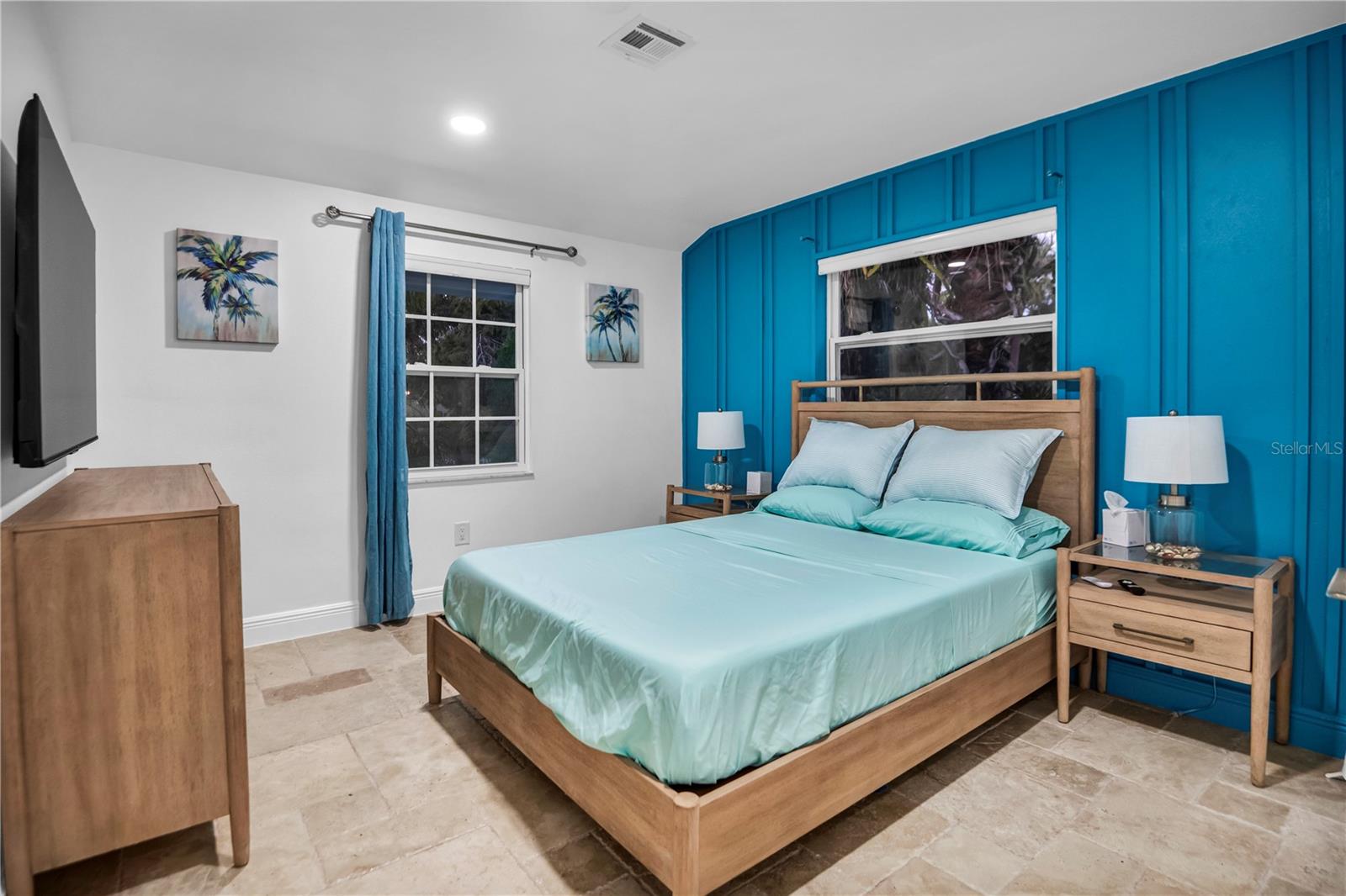 LANDS END - Residential Lease