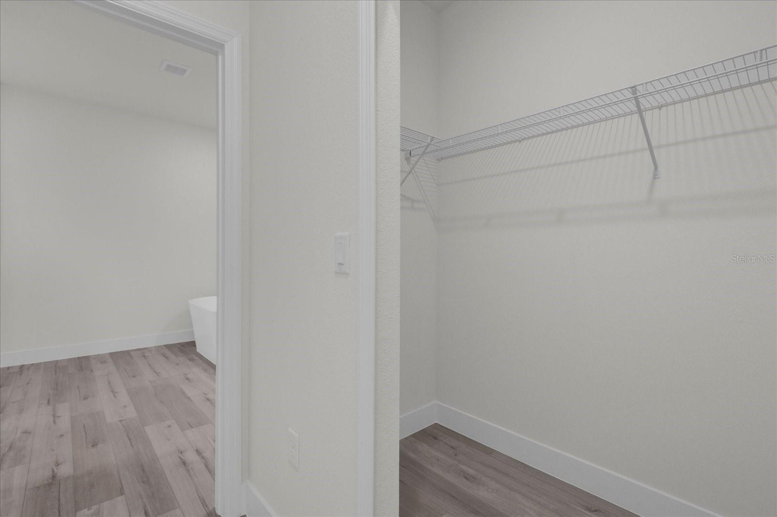 MARION OAKS 03 - Residential Lease