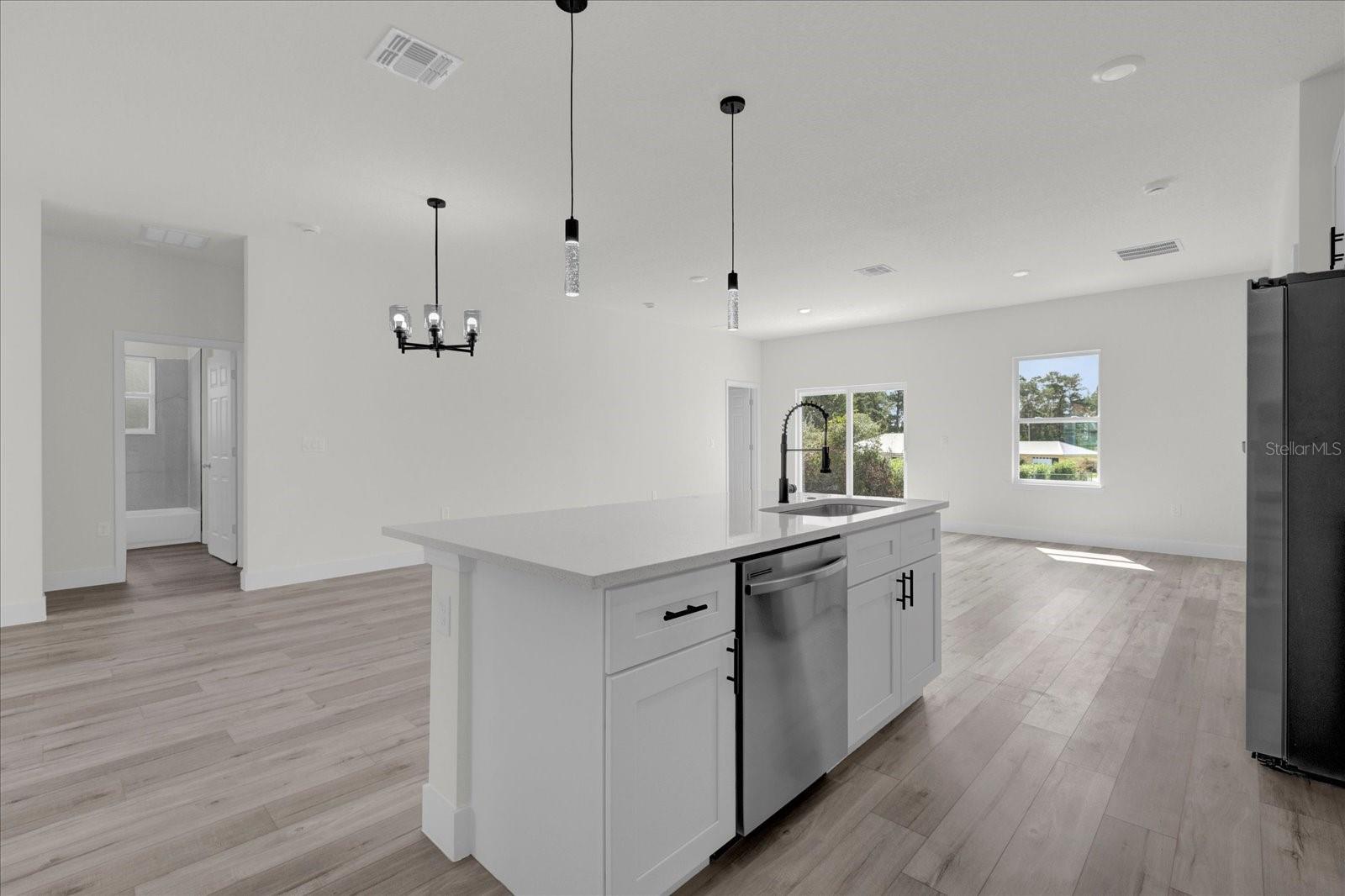 MARION OAKS 03 - Residential Lease