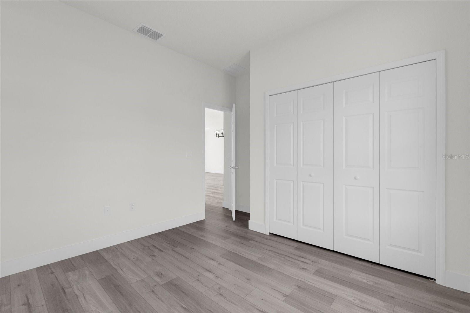 MARION OAKS 03 - Residential Lease