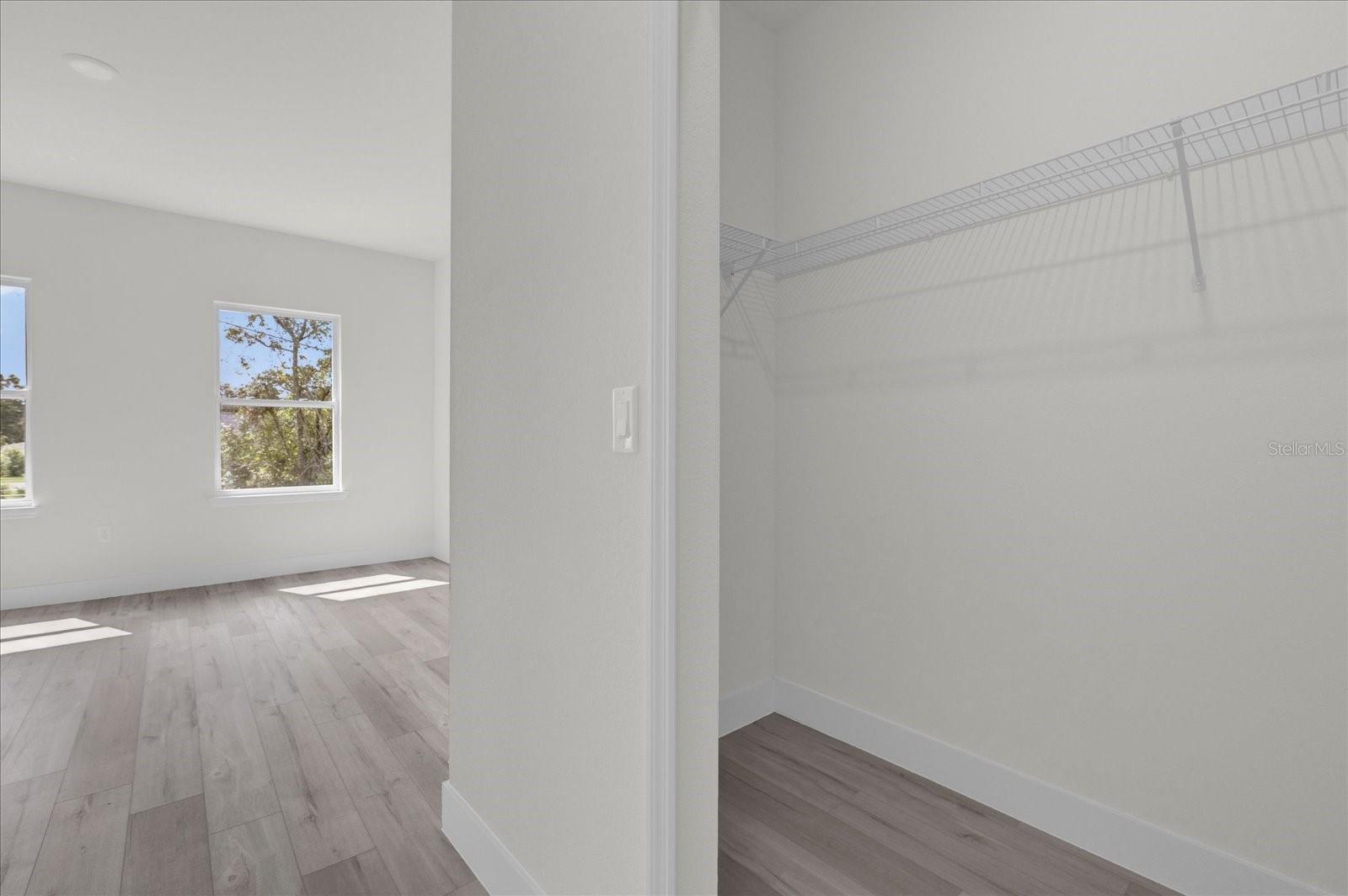 MARION OAKS 03 - Residential Lease