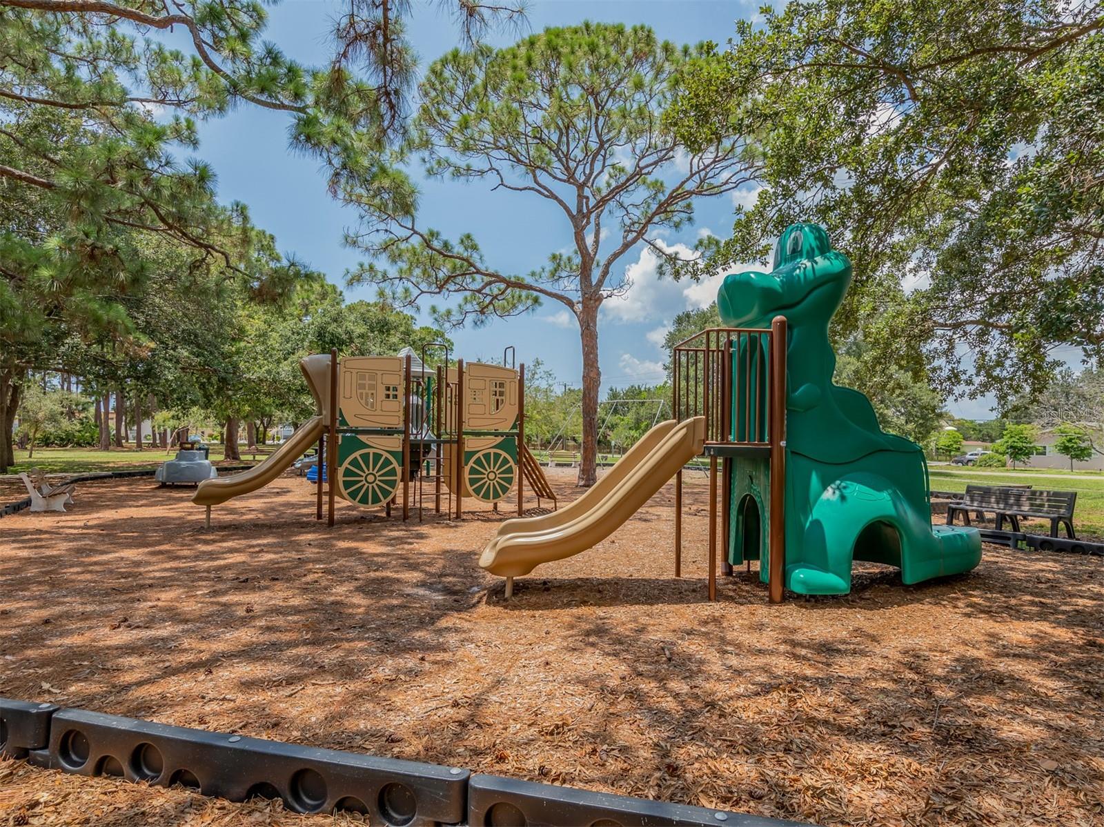 PARKVIEW MANOR - Residential