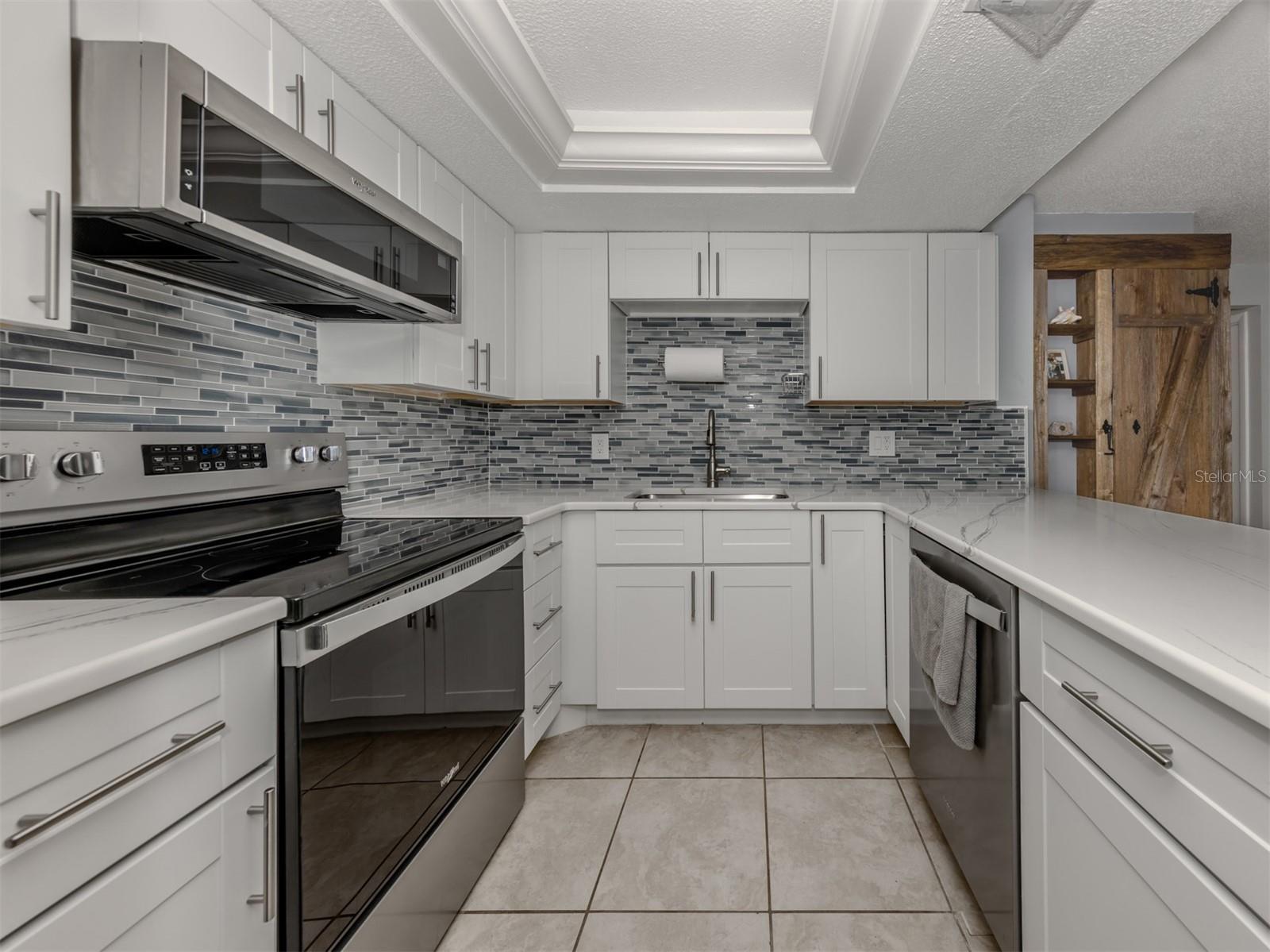 PARKVIEW MANOR - Residential