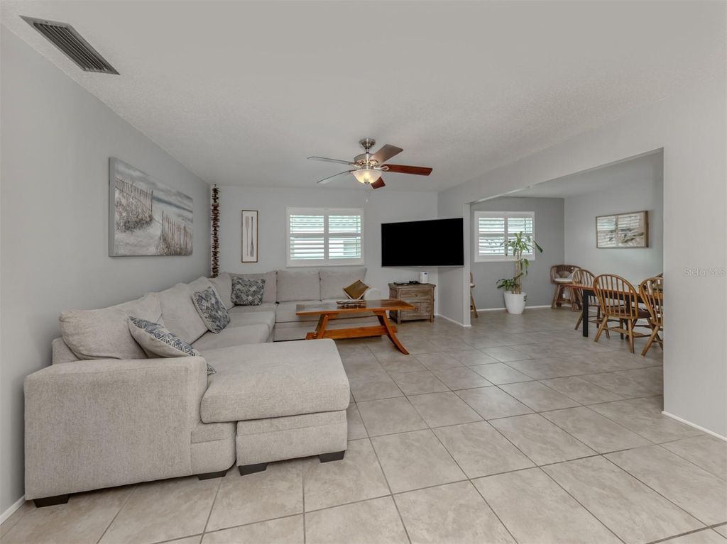 Photo of 537 Manatee Court #203, Venice, FL 34285 (MLS # N6140783)