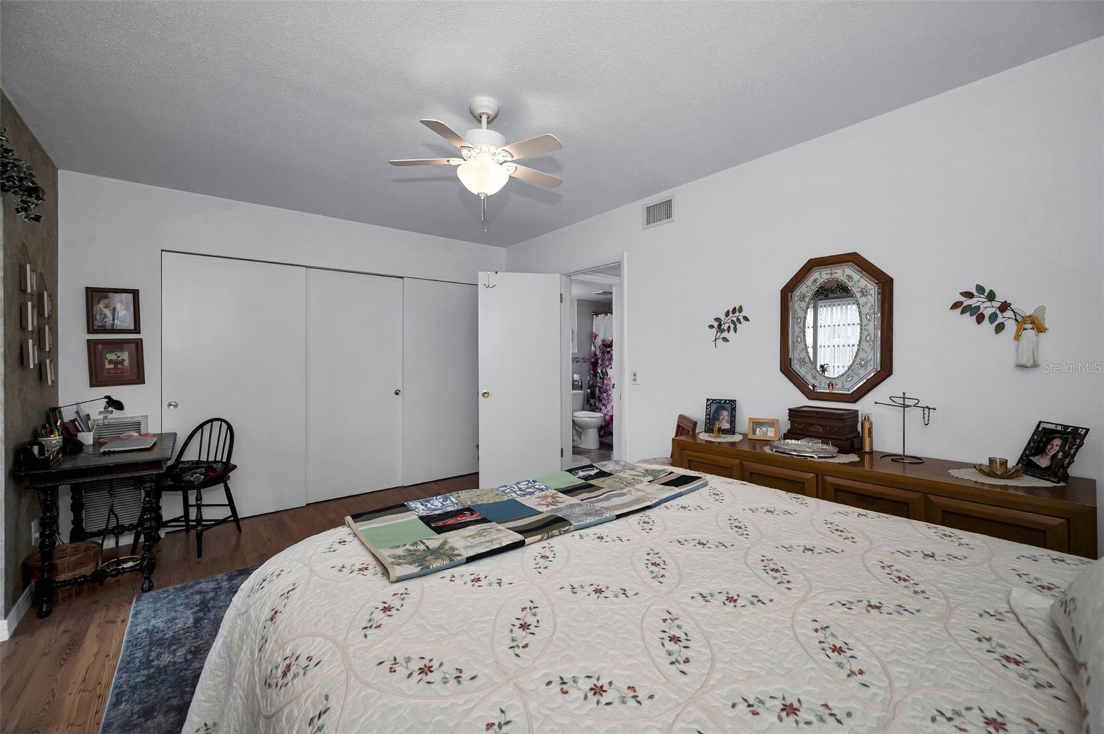 ON TOP OF THE WORLD - Residential