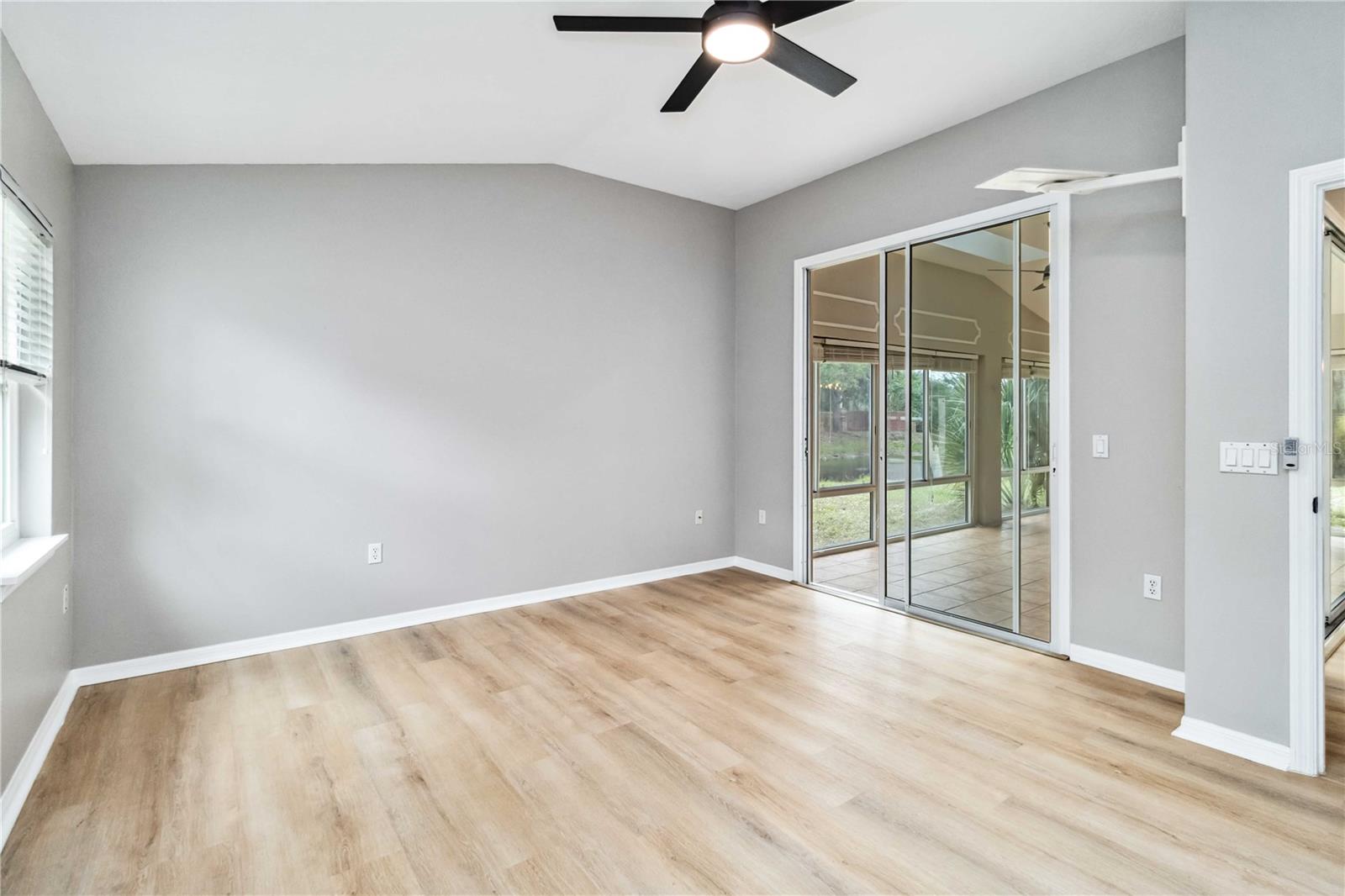 ARBOR OAKS - Residential Lease
