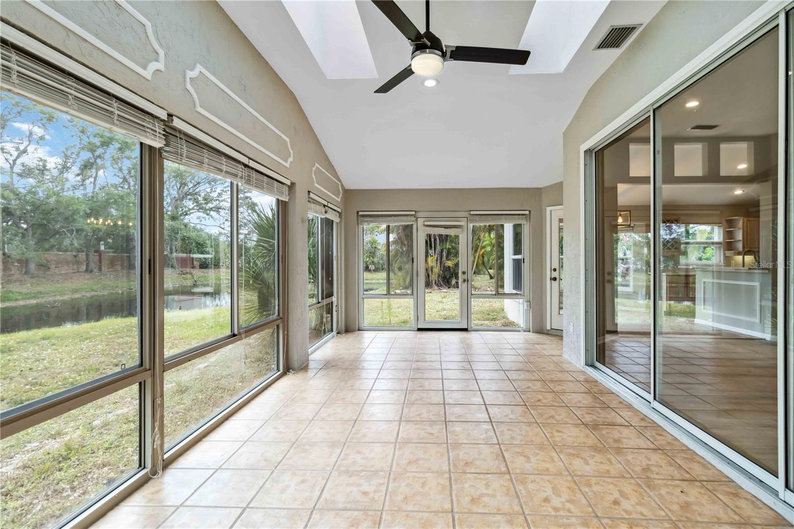 ARBOR OAKS - Residential Lease