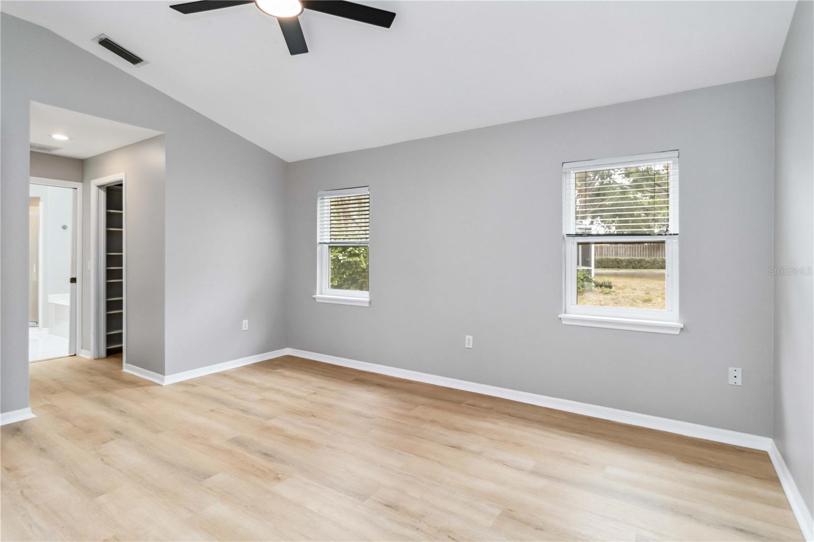 ARBOR OAKS - Residential Lease