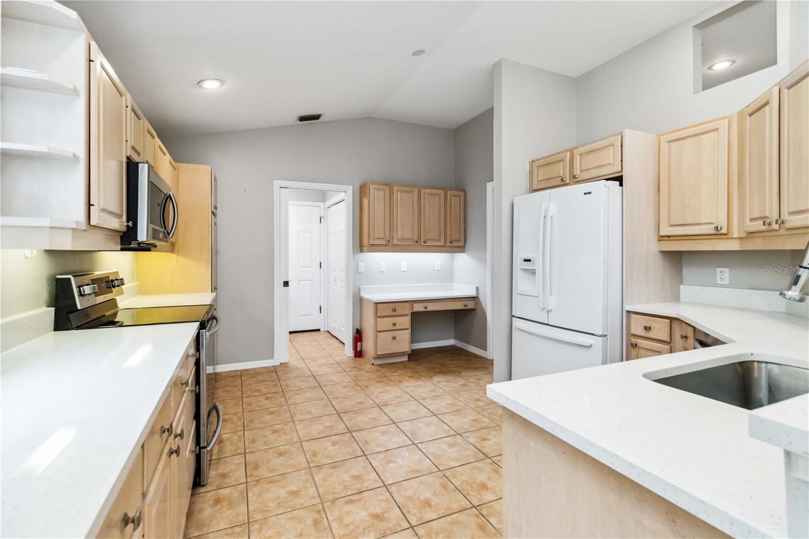 ARBOR OAKS - Residential Lease