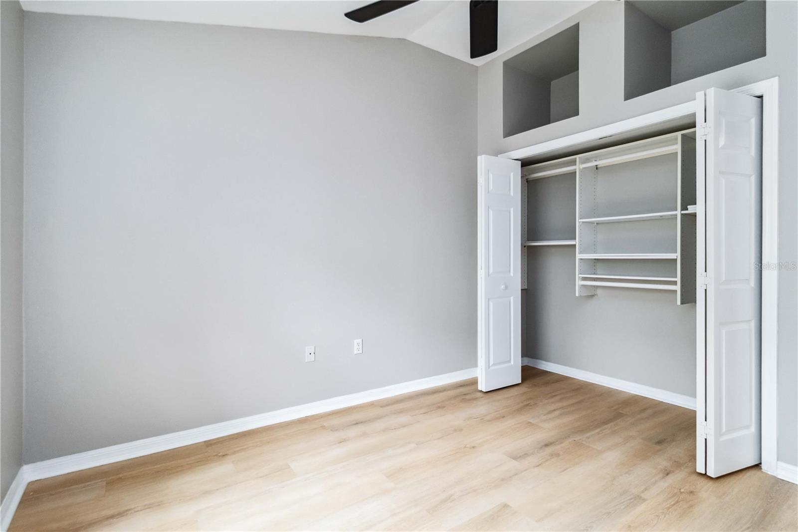 ARBOR OAKS - Residential Lease