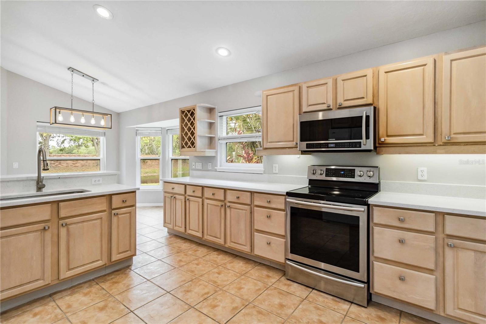 ARBOR OAKS - Residential Lease