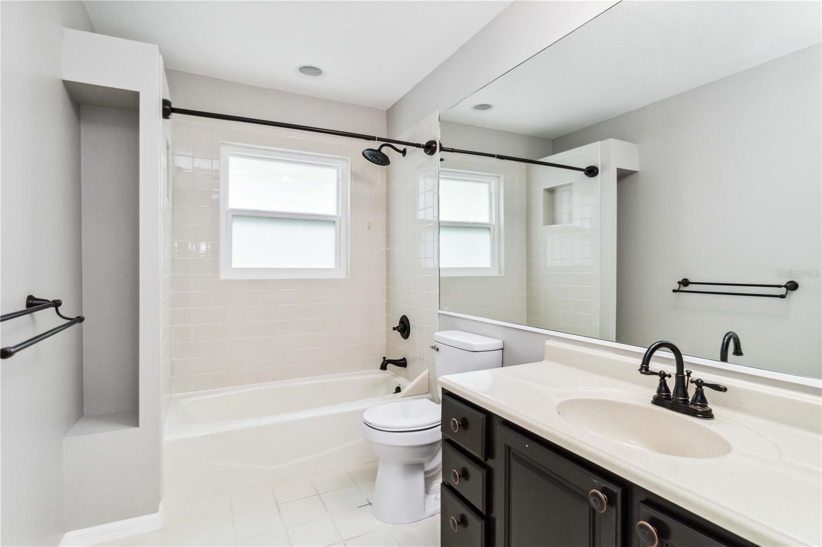 ARBOR OAKS - Residential Lease