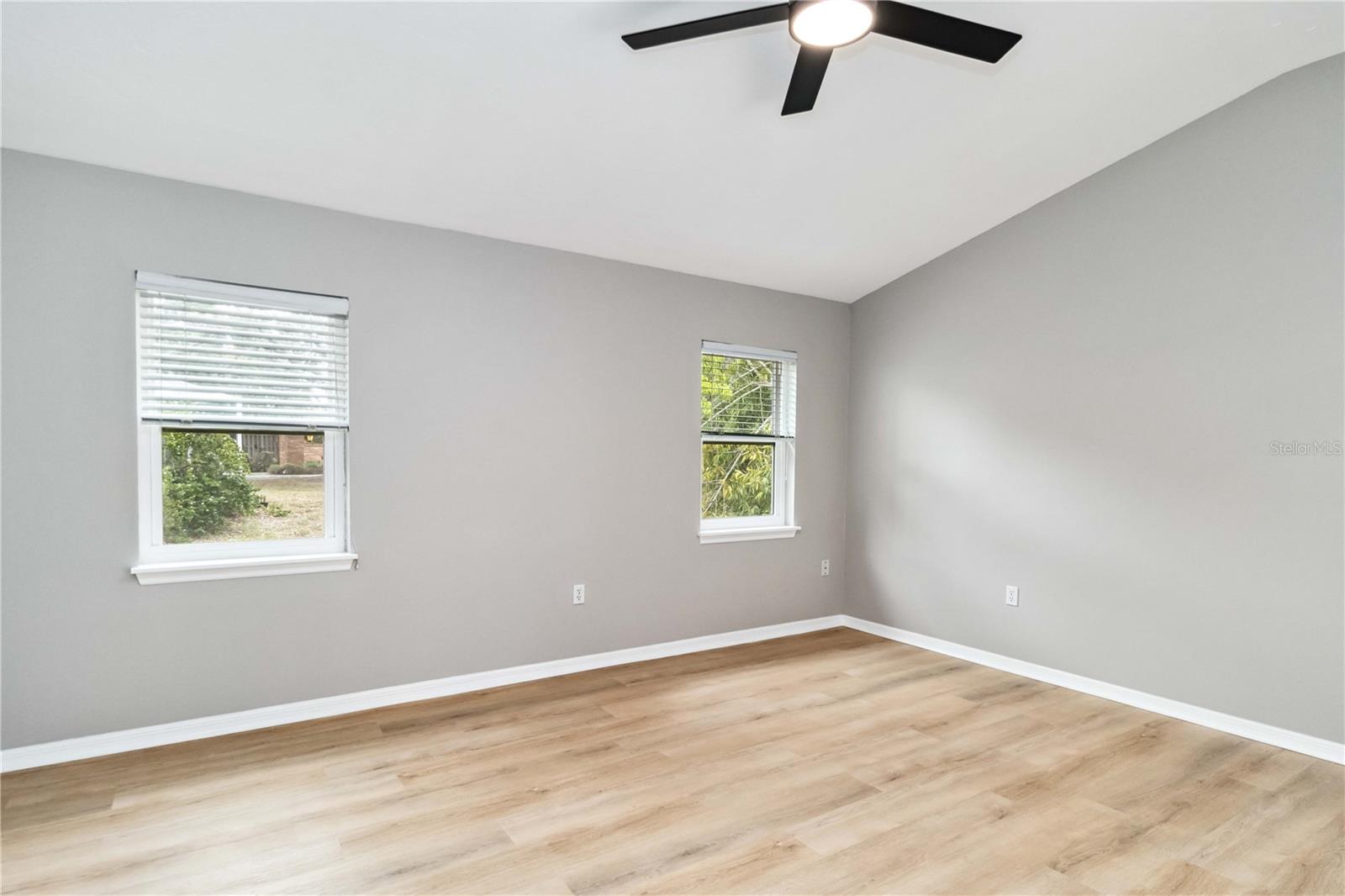 ARBOR OAKS - Residential Lease