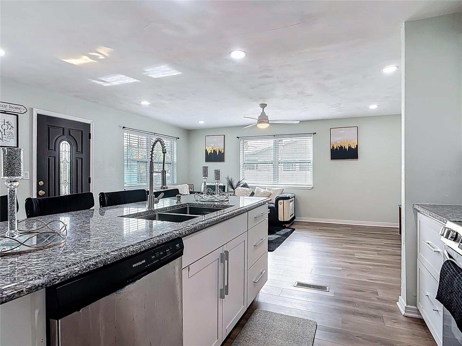 MASON HEIGHTS - Residential