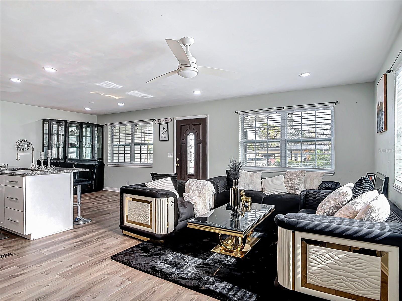 MASON HEIGHTS - Residential