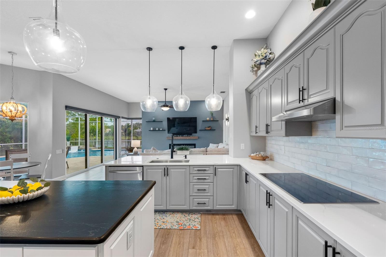 BAYOU CLUB ESTATES - Residential